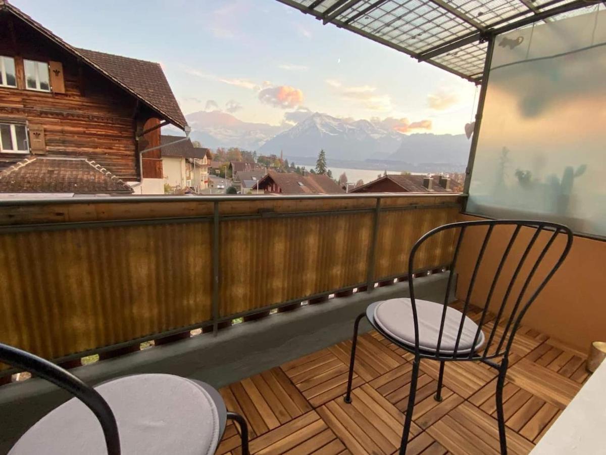Schoene Ferienwohnung Mit Seeblick Thun Eksteriør bilde
