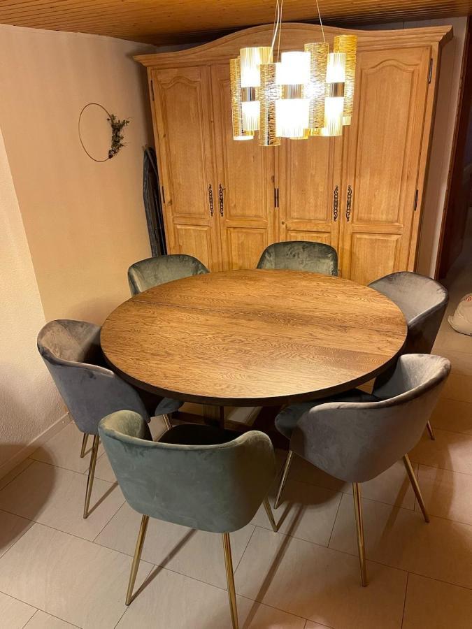 Schoene Ferienwohnung Mit Seeblick Thun Eksteriør bilde