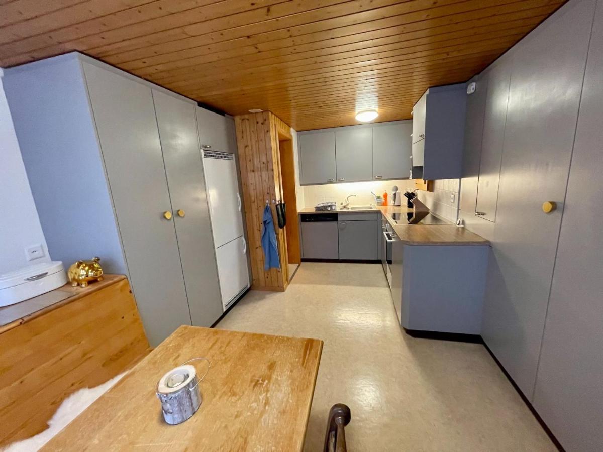 Schoene Ferienwohnung Mit Seeblick Thun Eksteriør bilde